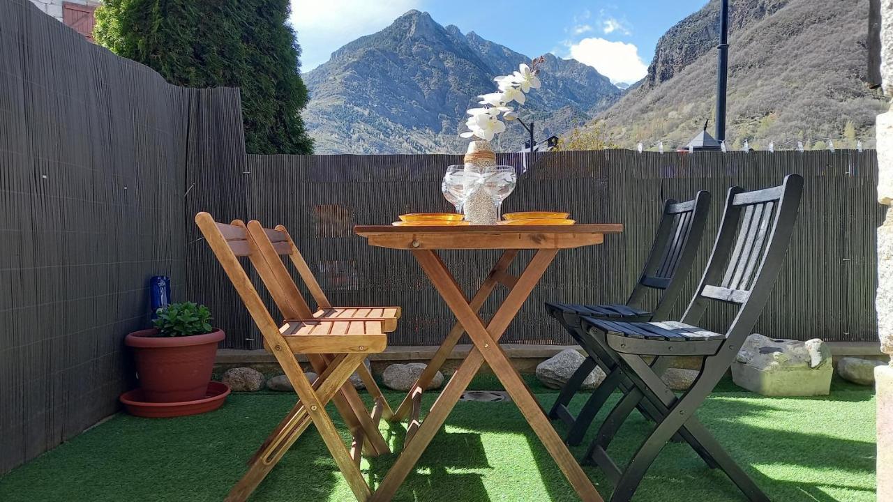 Ferienwohnung Pyros De Benas Benasque Exterior foto
